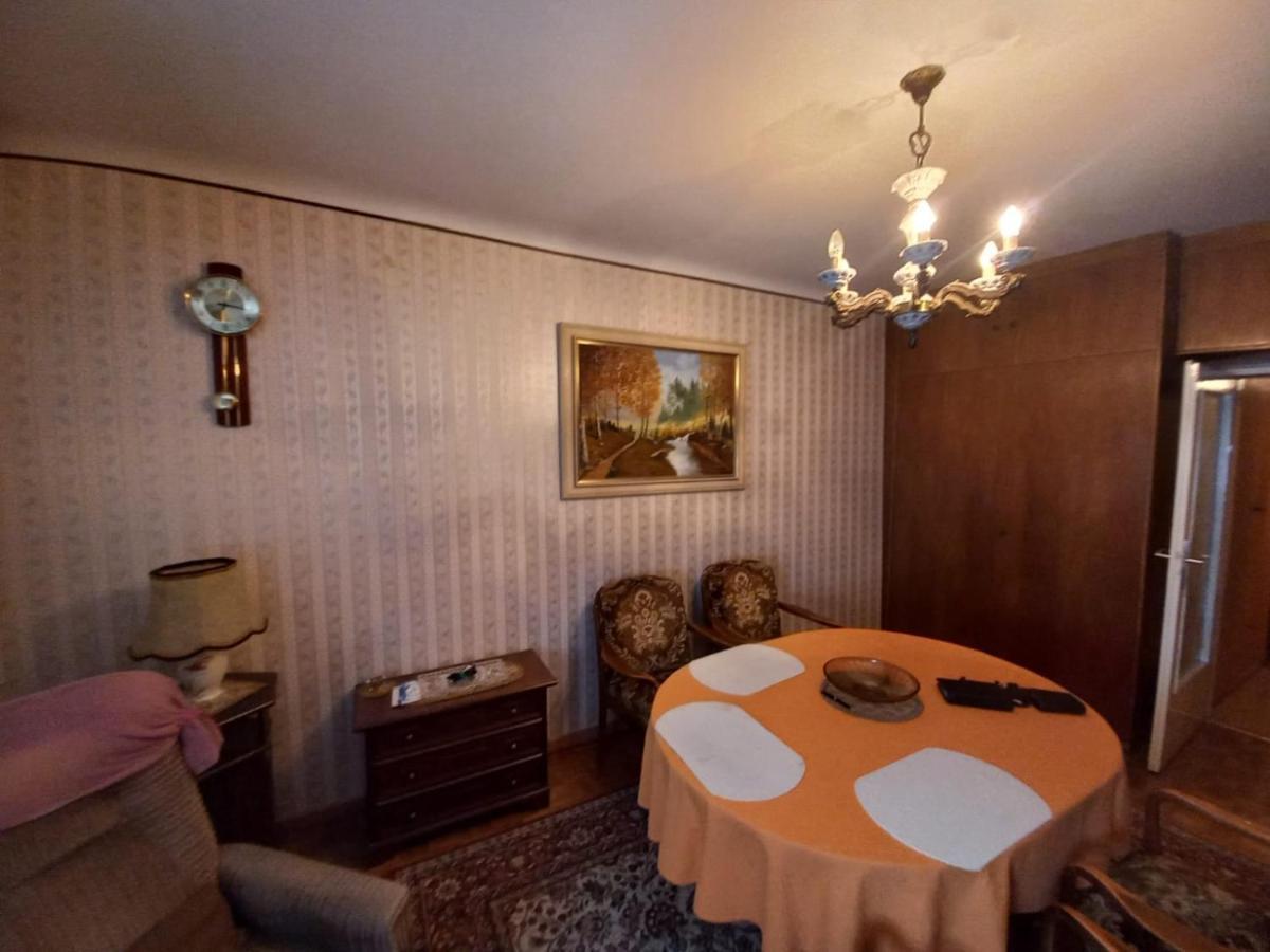 Ferienwohnung ,,wohnen Zu Großmutter´s Zeiten´´ * Wien