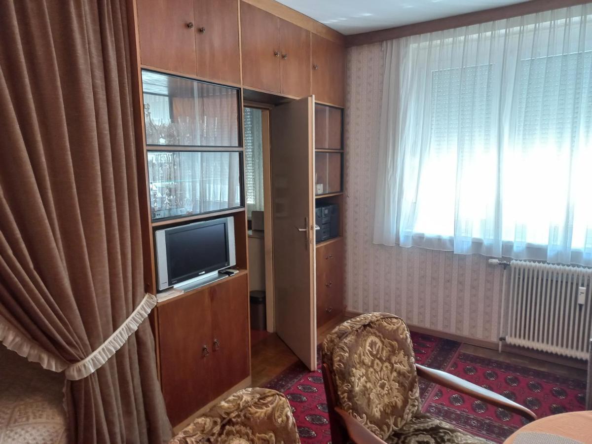 Ferienwohnung ,,wohnen Zu Großmutter´s Zeiten´´ Wien