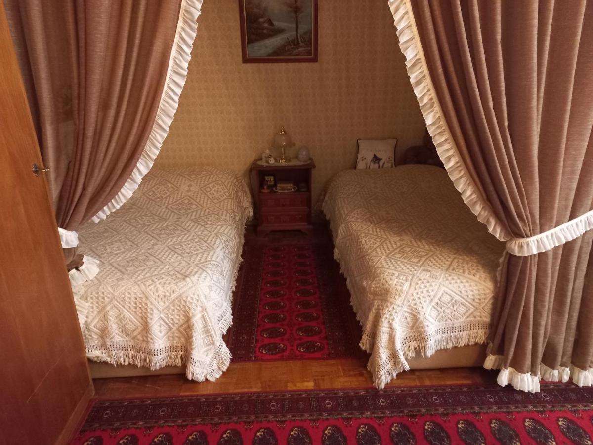 Apartment Ferienwohnung ,,wohnen Zu Großmutter´s Zeiten´´ *